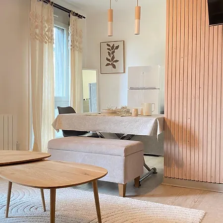 Le De La Corniche 아파트