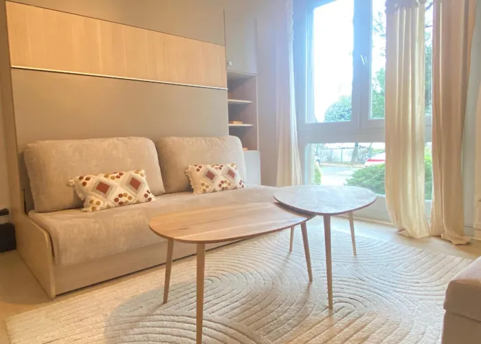 아파트 Le De La Corniche 라로셸